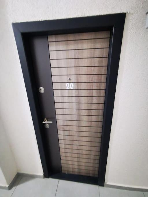 Two Bedroom Apartment Roşu Zewnętrze zdjęcie